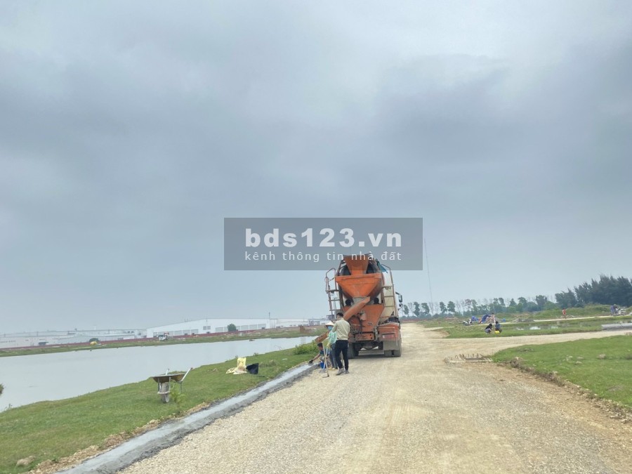  Liền kề khu B em bán 2 lô liền nhau giá đầu tư chỉ nhỉnh 14.xtr/m( x nhỏ ạ)
