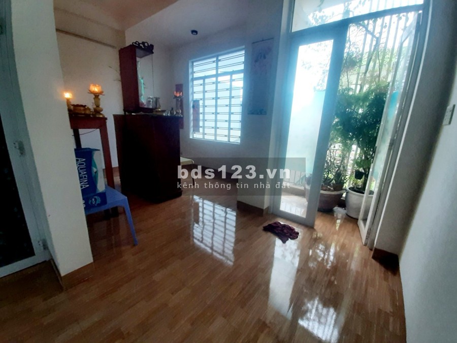 Định cư nơi mới cần bán nhà 3 tầng giá 4.3 tỷ, lh 0972649632 thiết kế gọn gàng