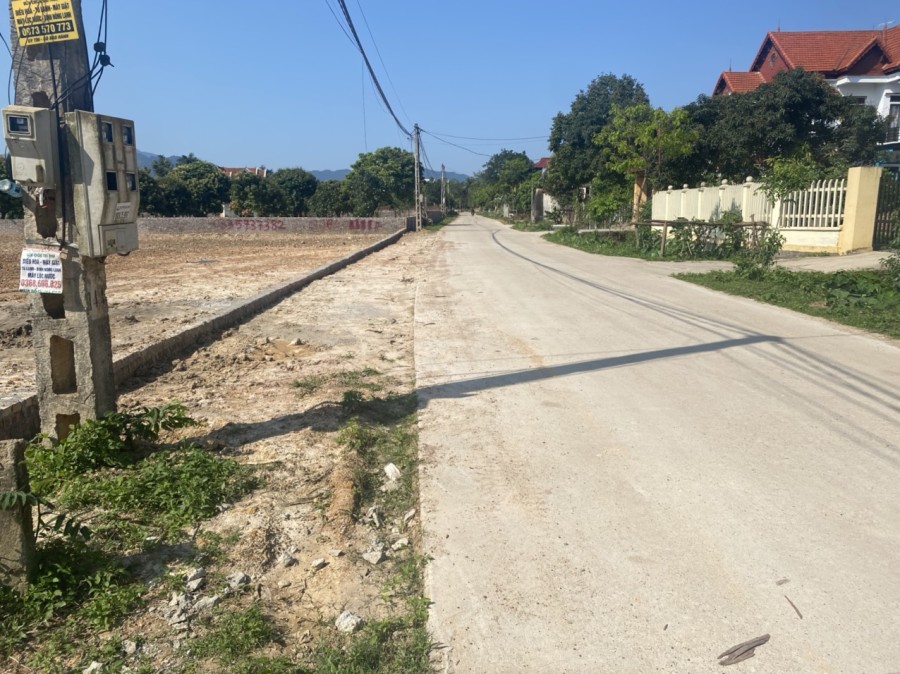 Chính chủ cần bán đất nền Ngọc thanh, 2 mặt tiền, sổ đỏ 1800m2,giá 9,2 triệu/m2