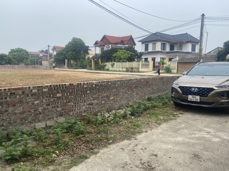 Chính chủ cần bán đất nền Ngọc thanh, 2 mặt tiền, sổ đỏ 1800m2,giá 9,2 triệu/m2