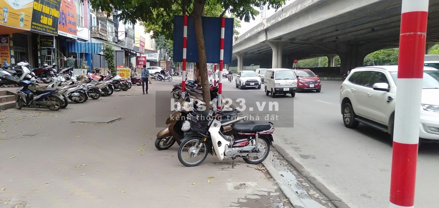 Bán toàn nhà mới xây 9 tầng 100m2 MP Khuất Duy Tiến KD VP giá 55 tỷ. LH 0912442669