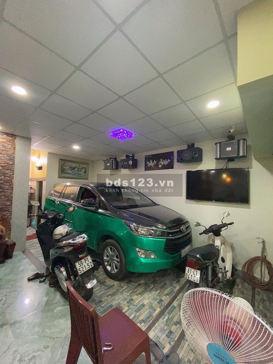 Xe hơi vào nhà, Tô Ngọc Vân, Linh Tây, Thủ Đức, diện tích sử dụng 60m2, giá chỉ 6.3 tỷ.