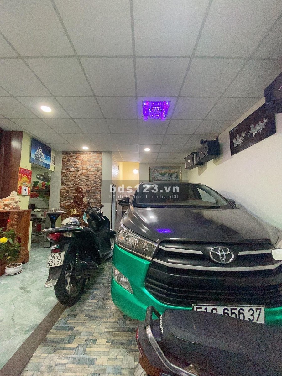 Xe hơi vào nhà, Tô Ngọc Vân, Linh Tây, Thủ Đức, diện tích sử dụng 60m2, giá chỉ 6.3 tỷ.