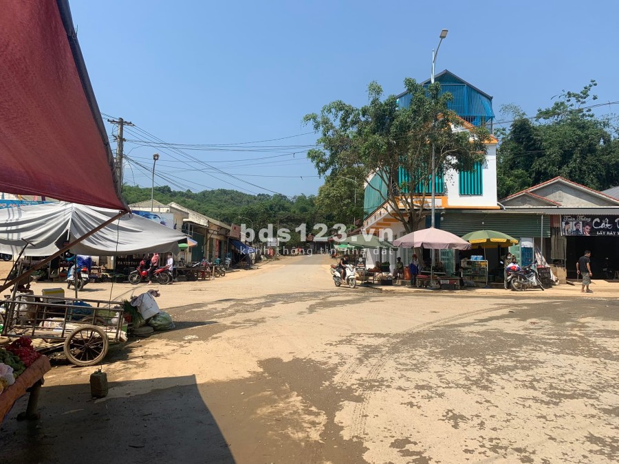 Em cần ra đi nhanh 5 lô đất liền kề huyện Lang Chánh, giá yêu thương, lh 0983.385.986