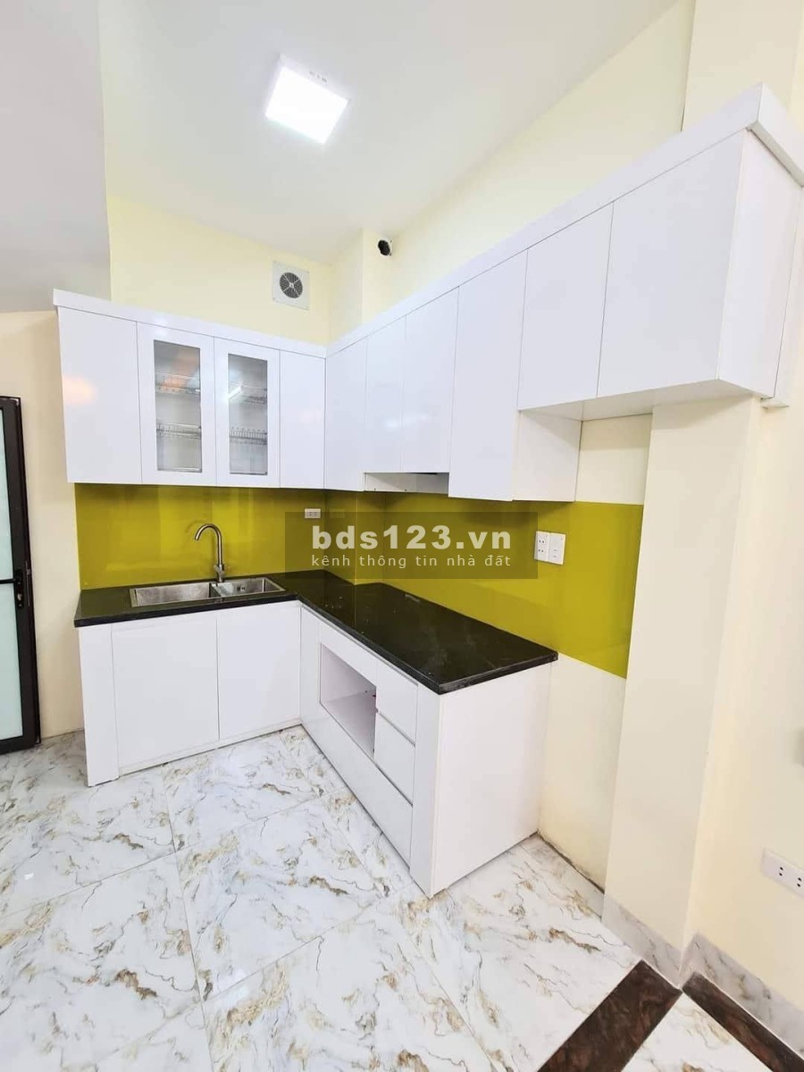 Bán nhà Vĩnh Hưng Lô Góc 3 Mặt Nhà đẹp lung linh . Gần Phố DT 36m2, 6 tầng, MT 4m, giá nhỉnh 3 tỷ