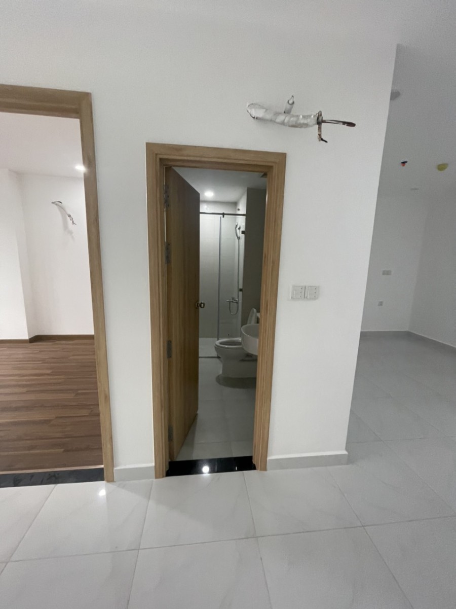 Bán Căn lô góc Block A - 2PN, 2WC, 2 LÔ GIA, 70M2, ngay làng Đại Học, cạnh KDL Suối Tiên, đối diện