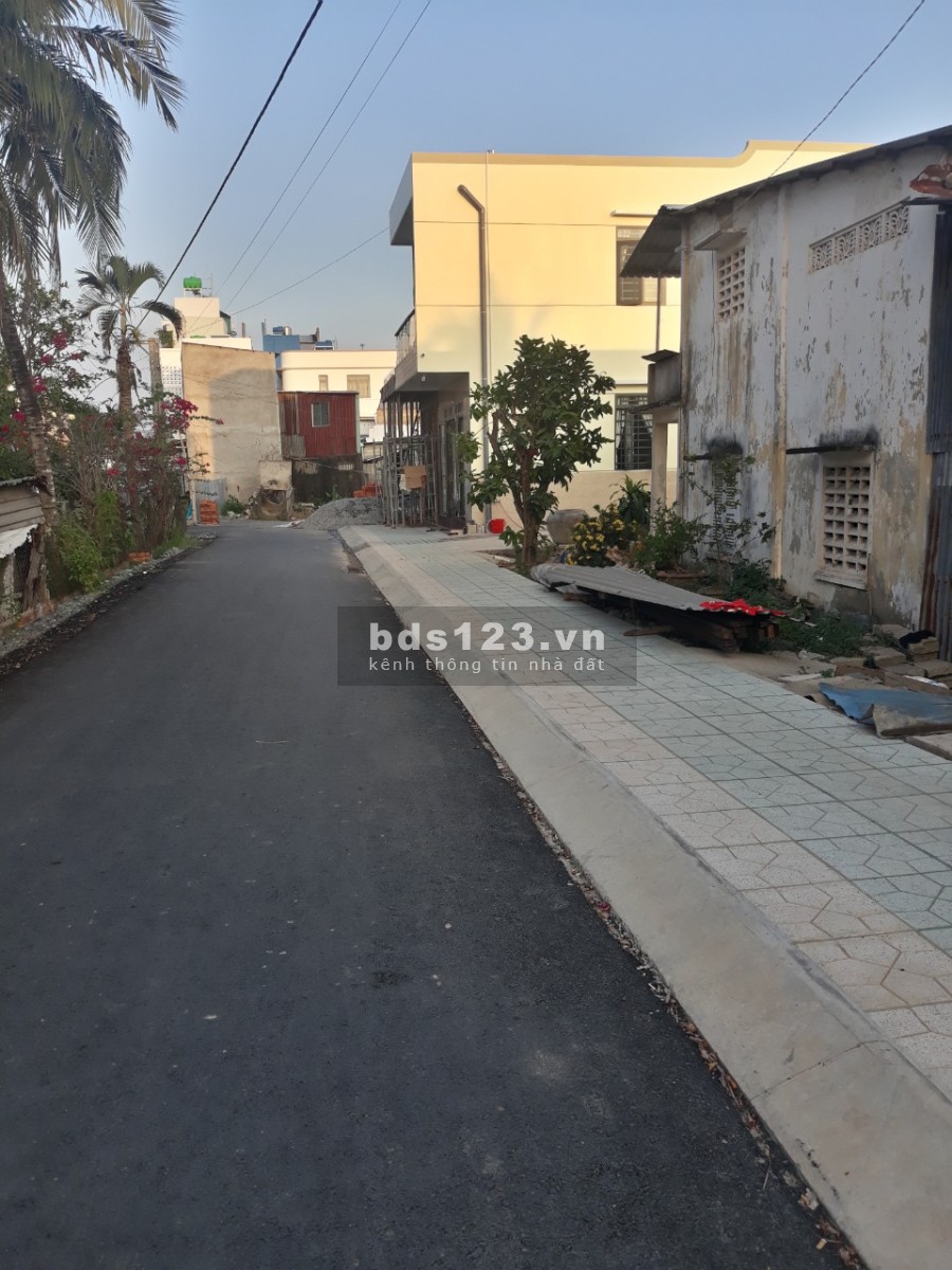 Bán đất mặt tiền đường N12 phú khương, tp Bến Tre liên hệ xem đất 0372828327