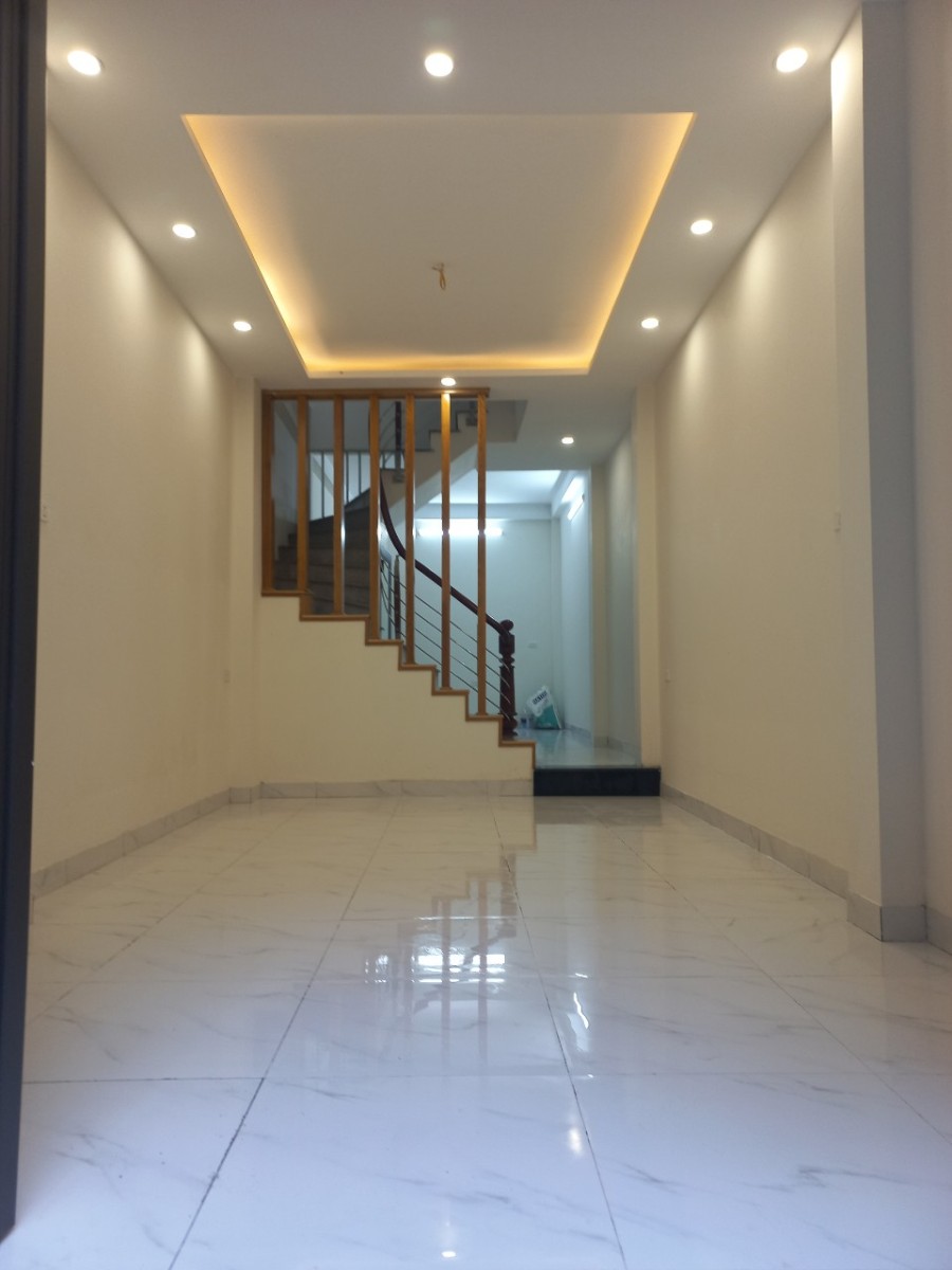 Chính Chủ Cần bán gấp nhà dân xây38.5m2 Nhà 3 tầng tổ 11 yên nghĩa, giá 3ty150tr
