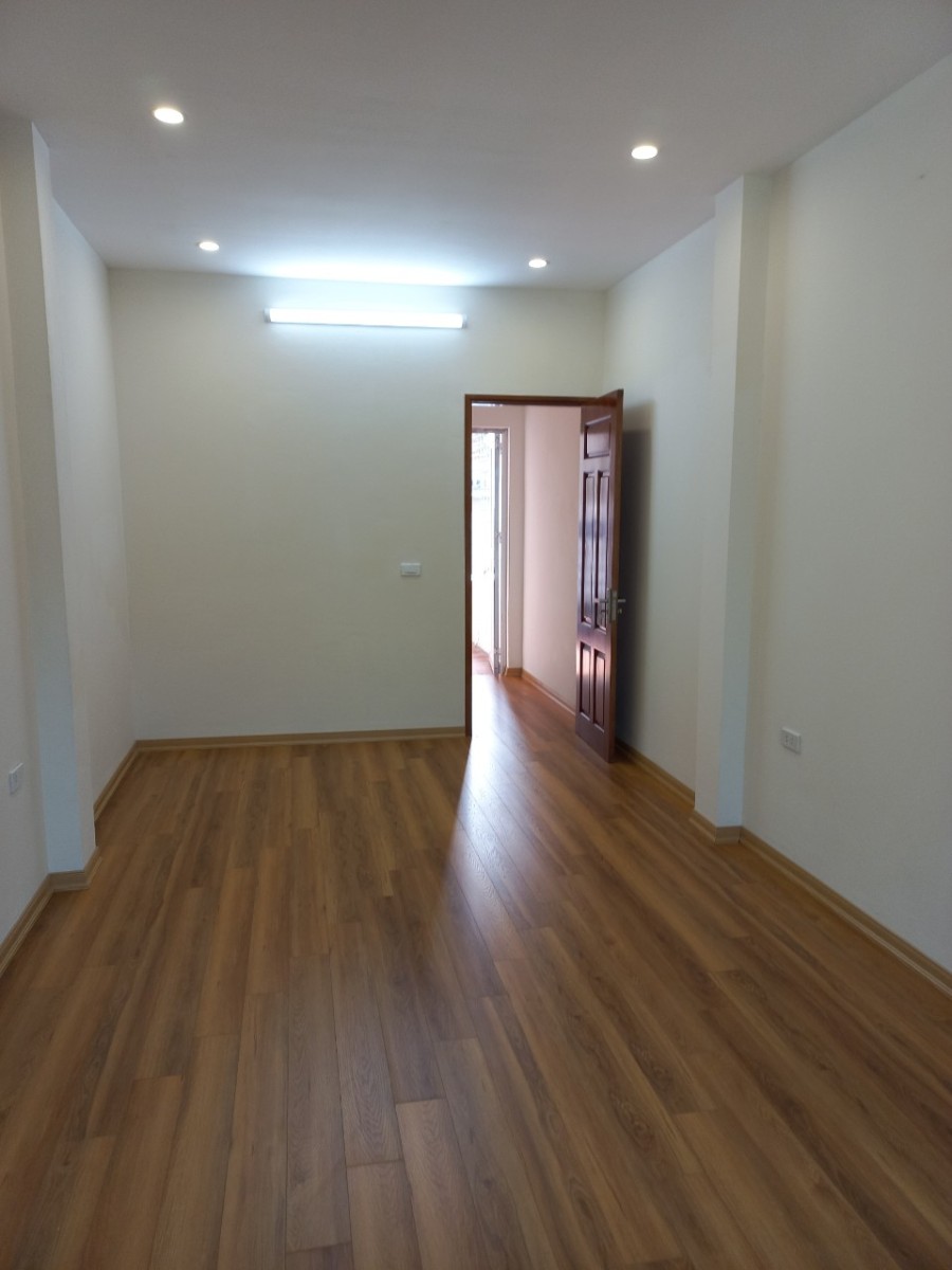 Chính Chủ Cần bán gấp nhà dân xây38.5m2 Nhà 3 tầng tổ 11 yên nghĩa, giá 3ty150tr