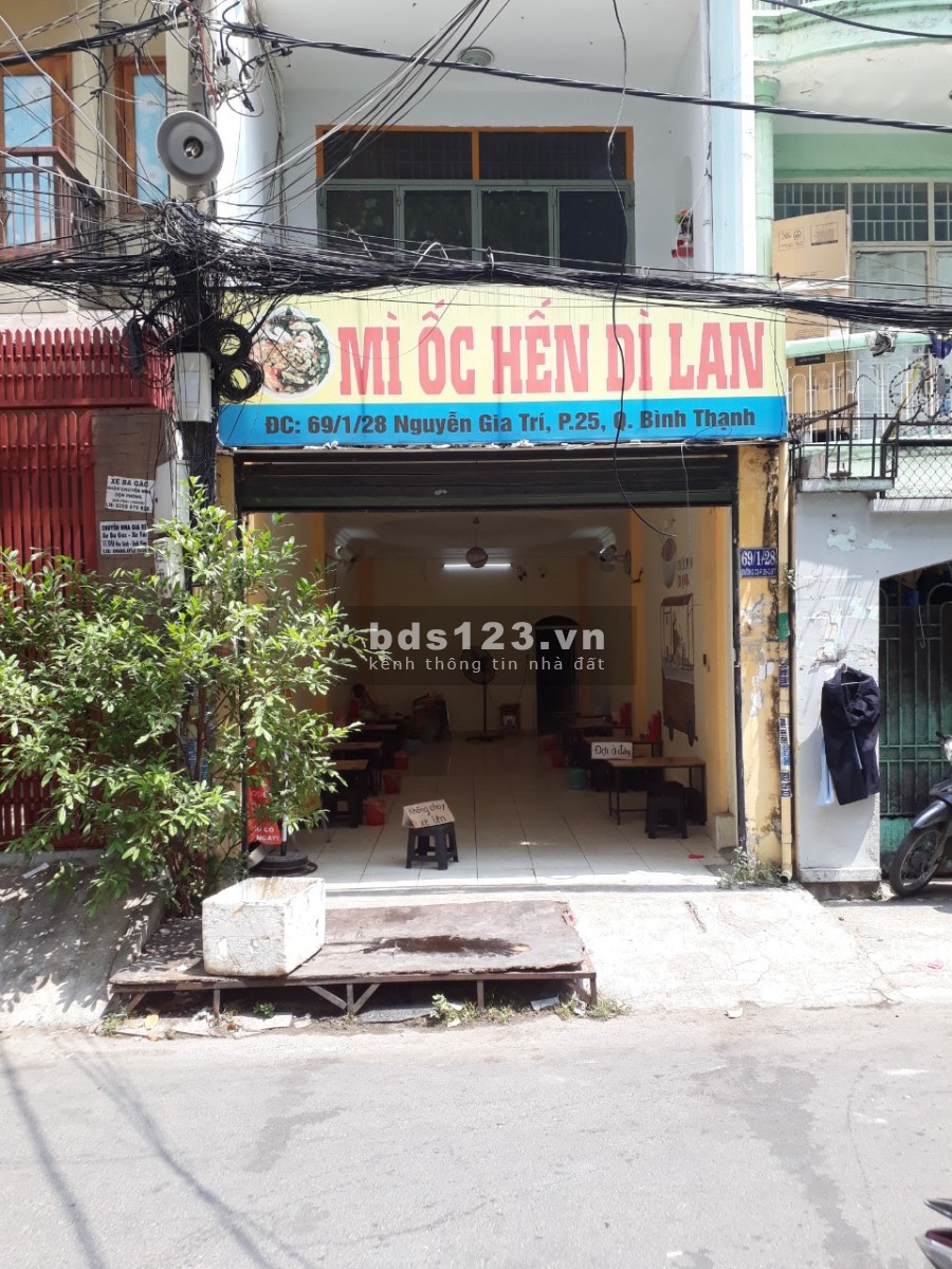 Cho Thuê mặt bằng mặt ngay sau trường đại học HutechSDT: 0916017679 (A.Xuân) - 0908049137 (C.Sơn)