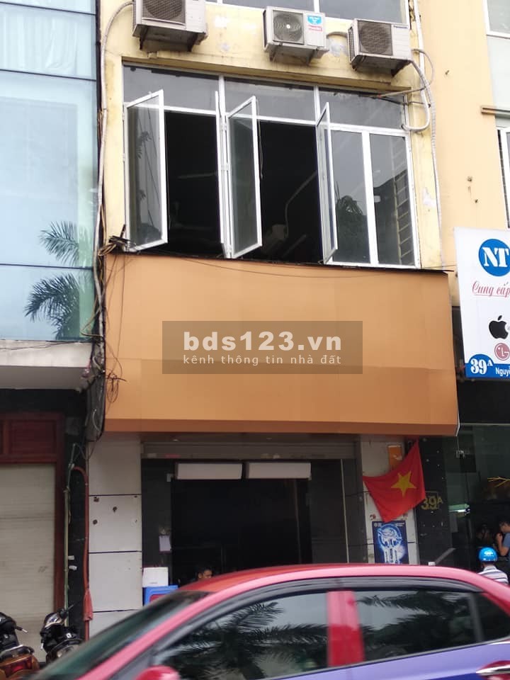Bán nhà MP Nghi Tàm 338m2 mặt tiền 6.9m giá 133 tỷ. LH 0912442669