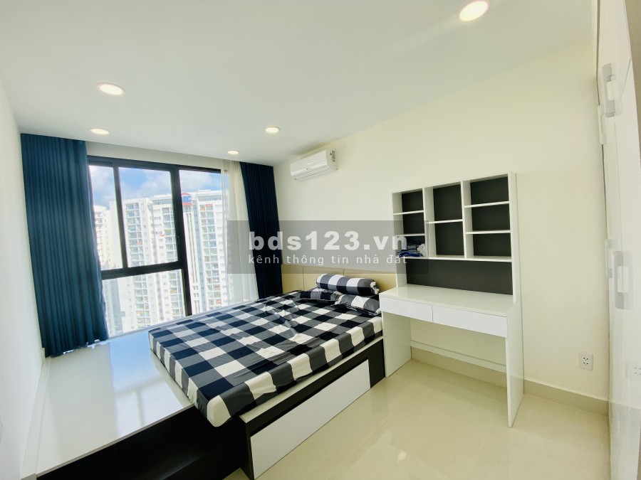 Bán ngay căn hộ 2PN -2WC ,full nội thất giá 2.69 tỷ, tầng cao view thoáng