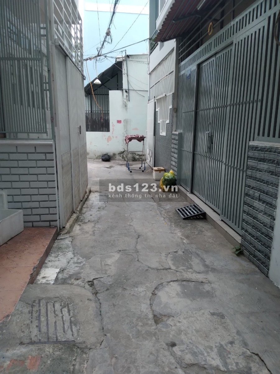 Bán gấp nhà cấp 4 hẻm Quang Trung, phường 10, Quận Gò Vấp dtsd 65m2, giá bán 3.35 tỷ