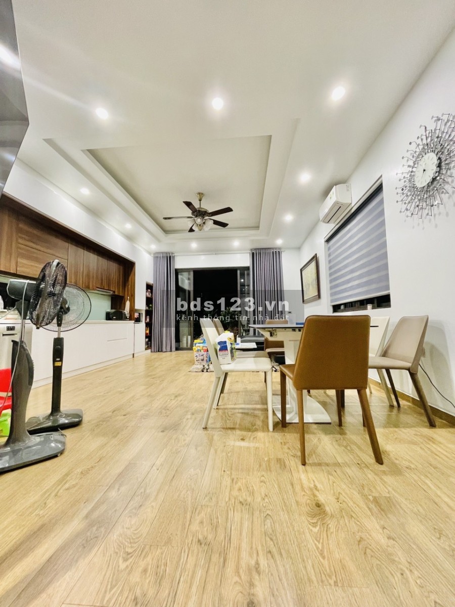 Bán nhà Yên Lạc Hai Bà Trưng, gara ô tô 5 tầng thang mát, diện tích 68m2, giá 15.95 tỷ