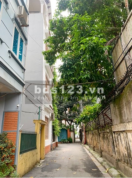 Bán nhà Tây Hồ Võng Thị đỉnh cao tiện nghi, diện ticsh 31m2, mt 5.5m giá bán 4.65 tỷ