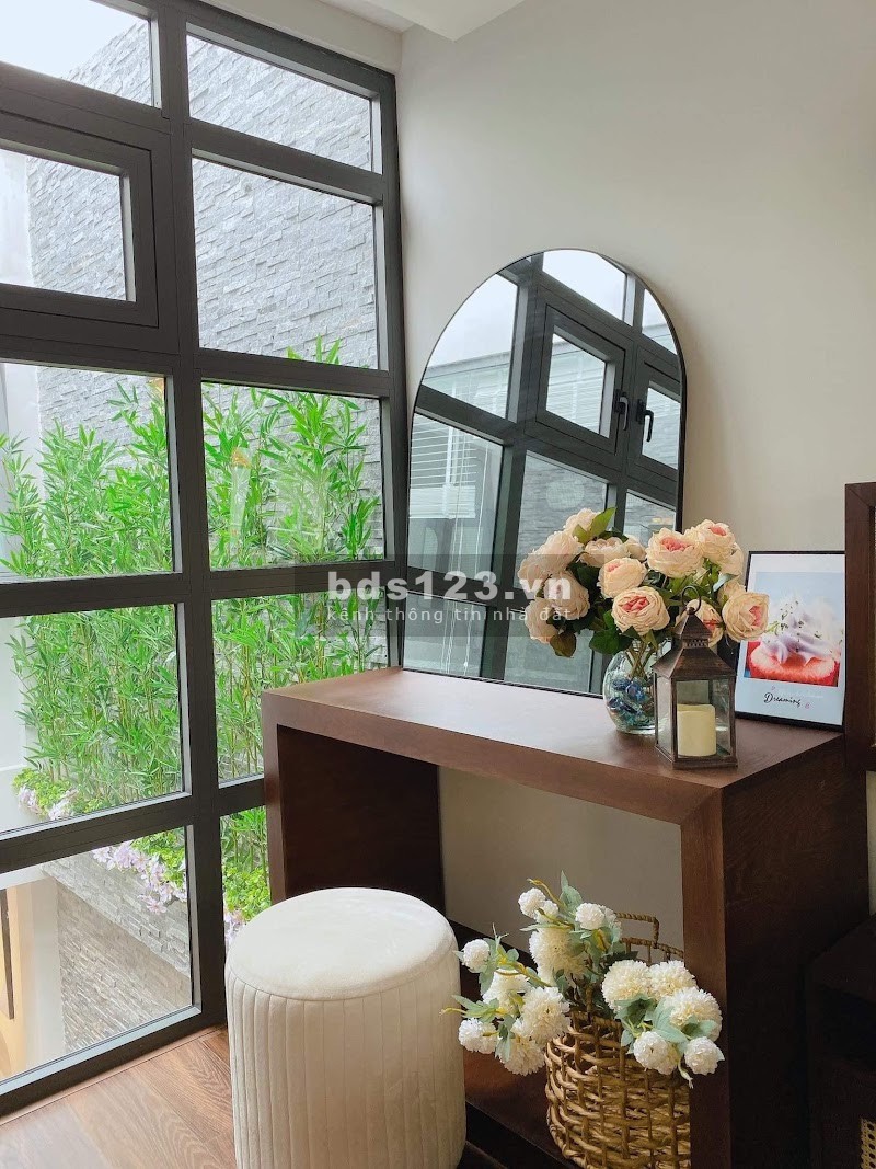 Nhà ngang khủng 5.2 nở hậu 6.7m, dài 17m, nhà thiết kế sang trọng, hiện đại, dọn vào ở ngay