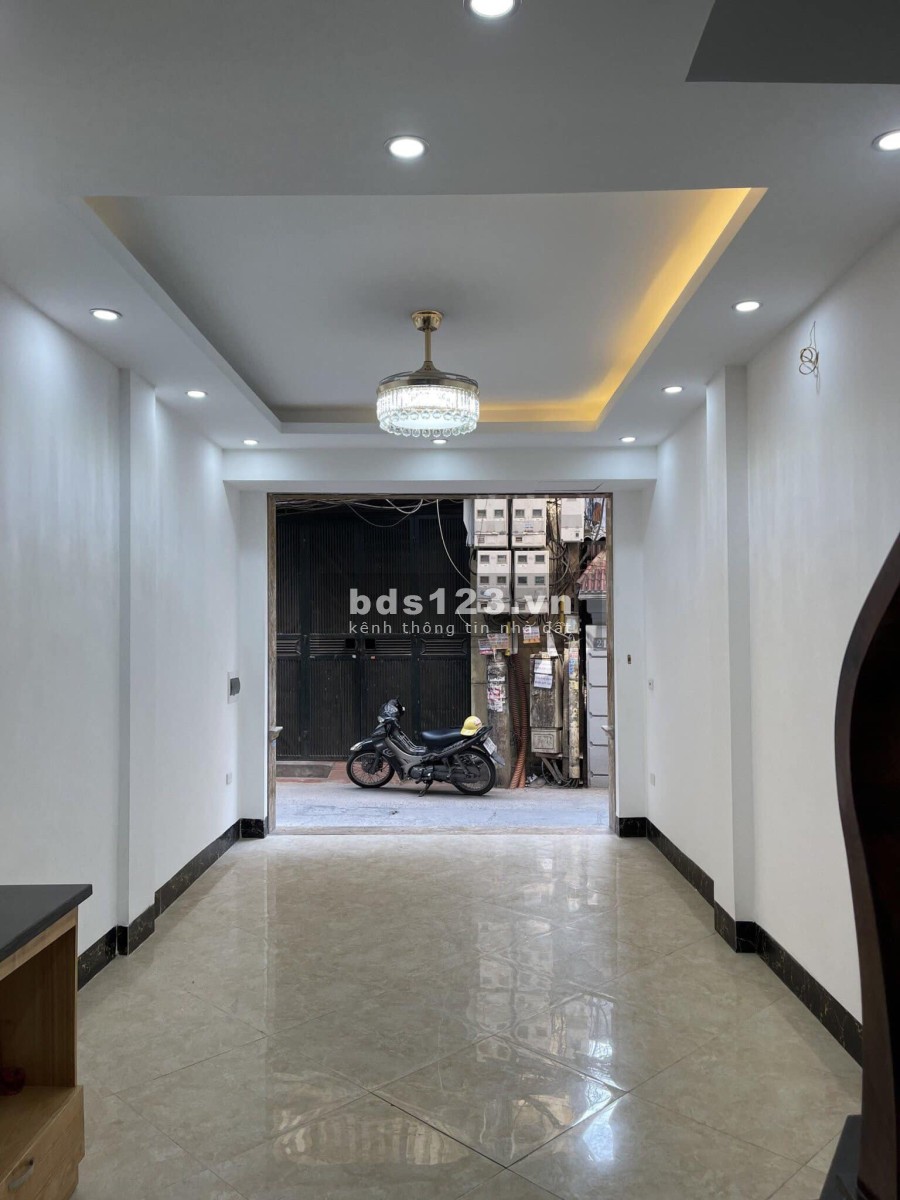 Bán nhà mới 6 tầng thang máy ô tô KD phố Nguyễn Văn Huyên giá 6,3 tỷ. LH 0912442669