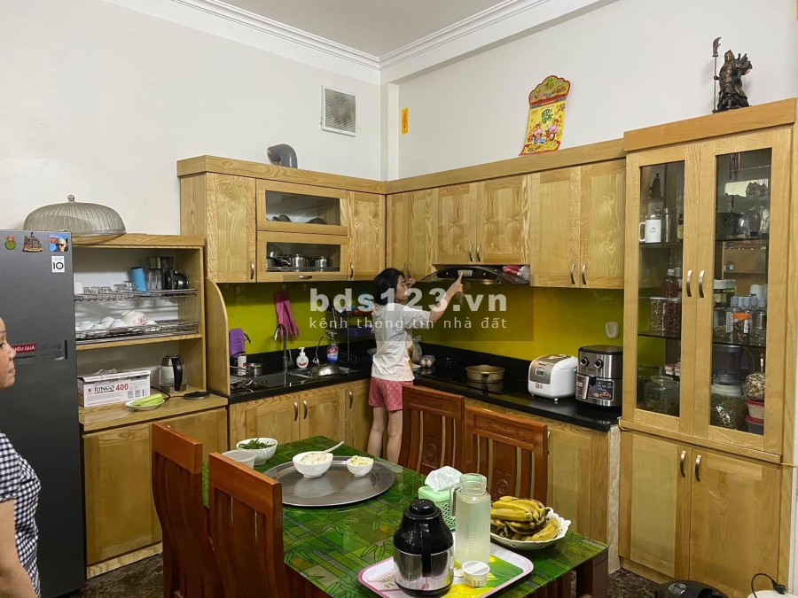 Siêu phẩm lô góc 3 mặt thoáng ngõ rộng thẳng tắp sạch sẽ ở sướng, đúc 5 tầng thoáng