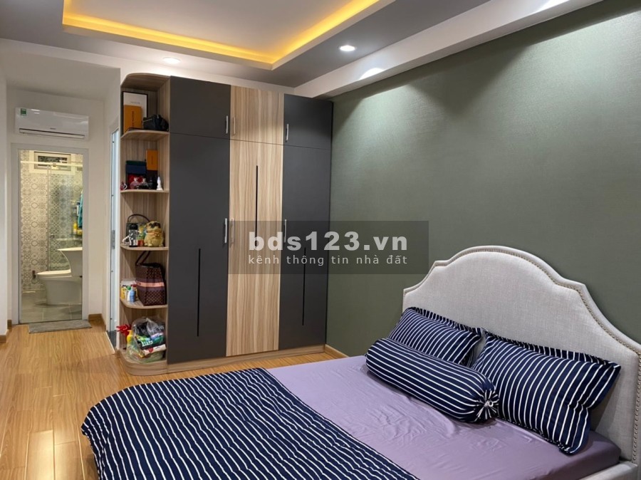Bán nhà đẹp 4 tầng BTCT Lý Thái Tổ hẻm 5m Quận 10, giá 6.5 tỷ, lh 0901336567