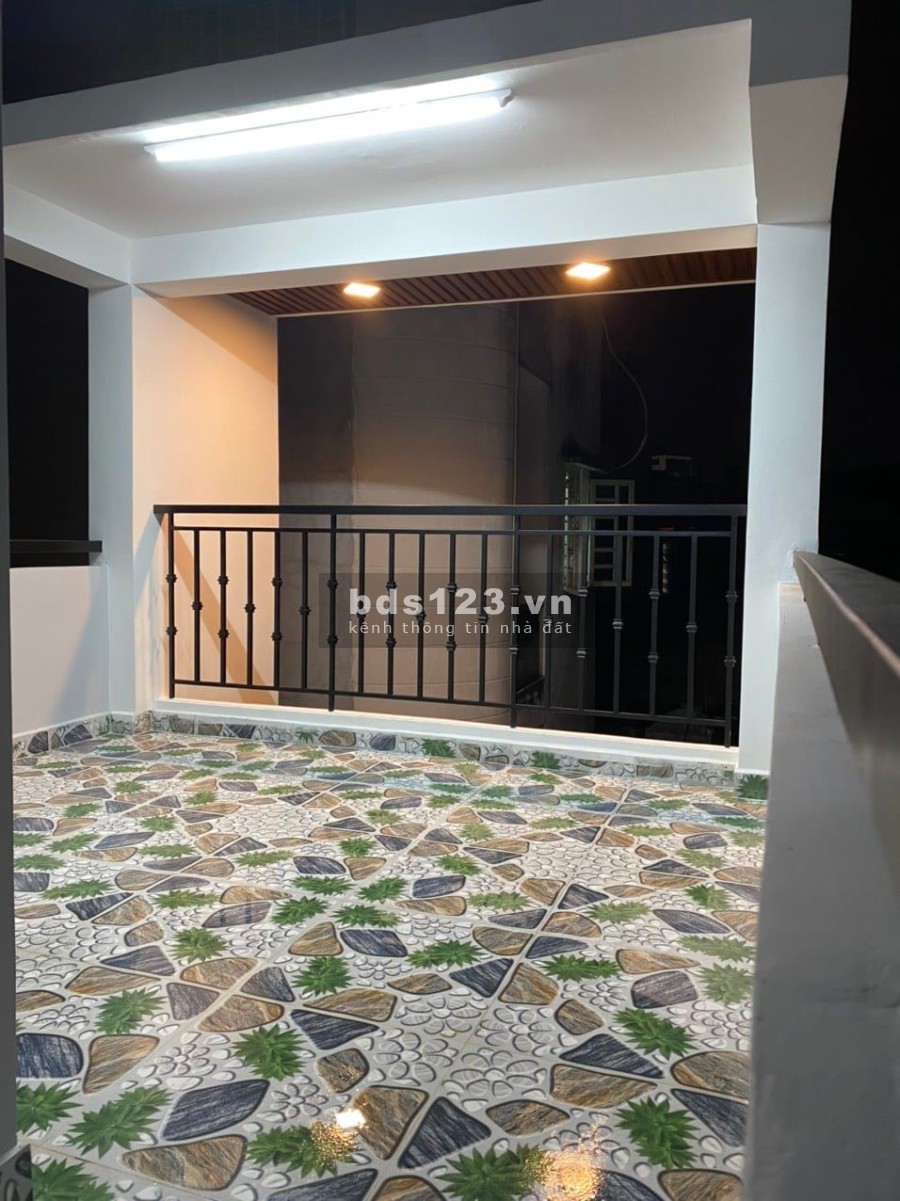 Bán nhà đẹp 4 tầng BTCT Lý Thái Tổ hẻm 5m Quận 10, giá 6.5 tỷ, lh 0901336567