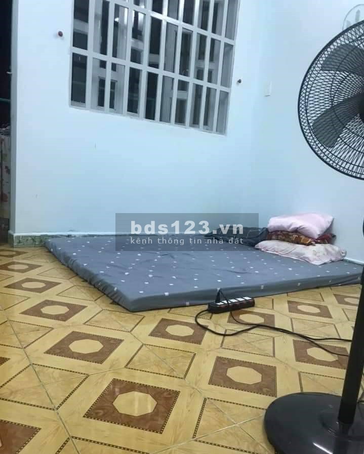 Nhà ở ngay, hẻm xe hơi rộng. Cống Lở, P.15, Quận Tân Bình giá bán chỉ 5,7 tỷ