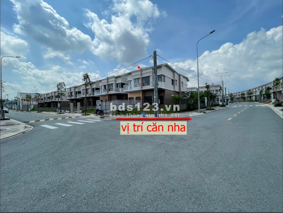 Chính chủ cần bán căn góc dự án Oasis City diện tích 128.6m2 giá 2300 Triệu
