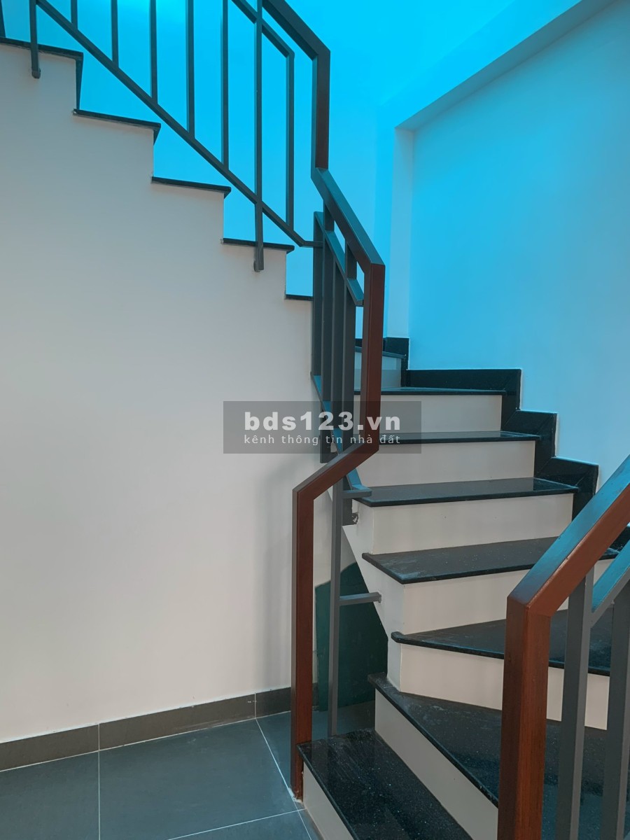 Bán nhà mặt tiền Trần Kế Xương giá bán có thương lượng, 1 trệt, 1 lầu đúc kiên cố