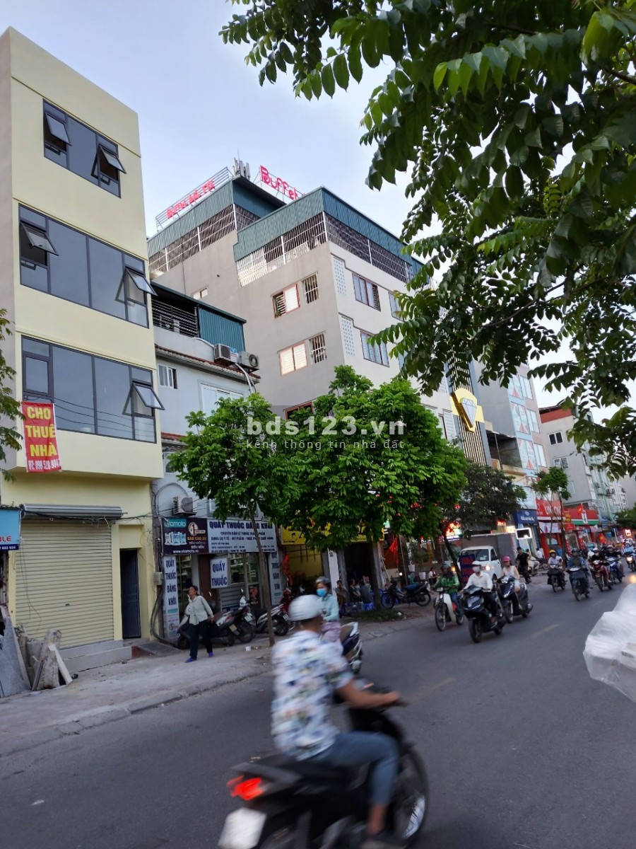 Cho thuê nhà nguyên căn 4 tầng mặt đường Kim Giang giá 25 triệu/tháng, lhcc