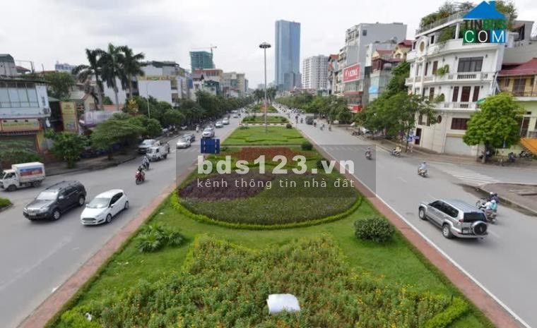 Bán nhà riêng chính chủ phố Hoàng Hoa Thám (Quần Ngựa). Diện tích 90m2 * 4 tầng