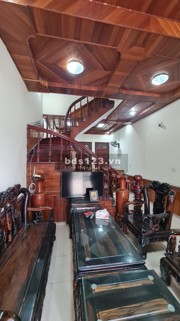 Bán nhà PL ô tô tránh phố Nguyễn Hữu Thọ 46m2 x 4 tầng giá 9,5 tỷ. LH 0912442669