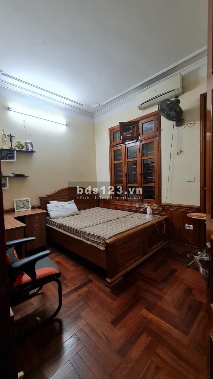 Bán nhà PL ô tô tránh phố Nguyễn Hữu Thọ 46m2 x 4 tầng giá 9,5 tỷ. LH 0912442669