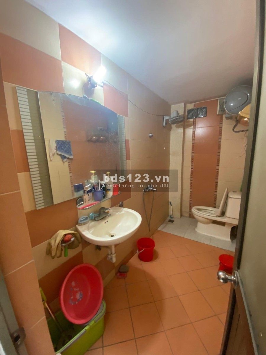Chính chủ nhờ bán căn nhà tại phố Bế Văn Đàn, Hà Đông, diện tích 57m2, Giá 5 tỷ