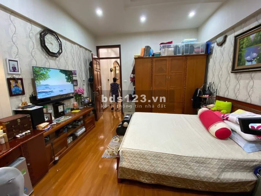 Nhà mới lung linh, ô tô đỗ cửa, Kim Giang Quận Hoàng Mai, dtsd 31m2, 5 tầng, giá bán 3 tỷ