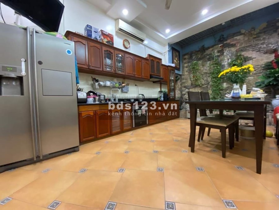 Nhà mới lung linh, ô tô đỗ cửa, Kim Giang Quận Hoàng Mai, dtsd 31m2, 5 tầng, giá bán 3 tỷ