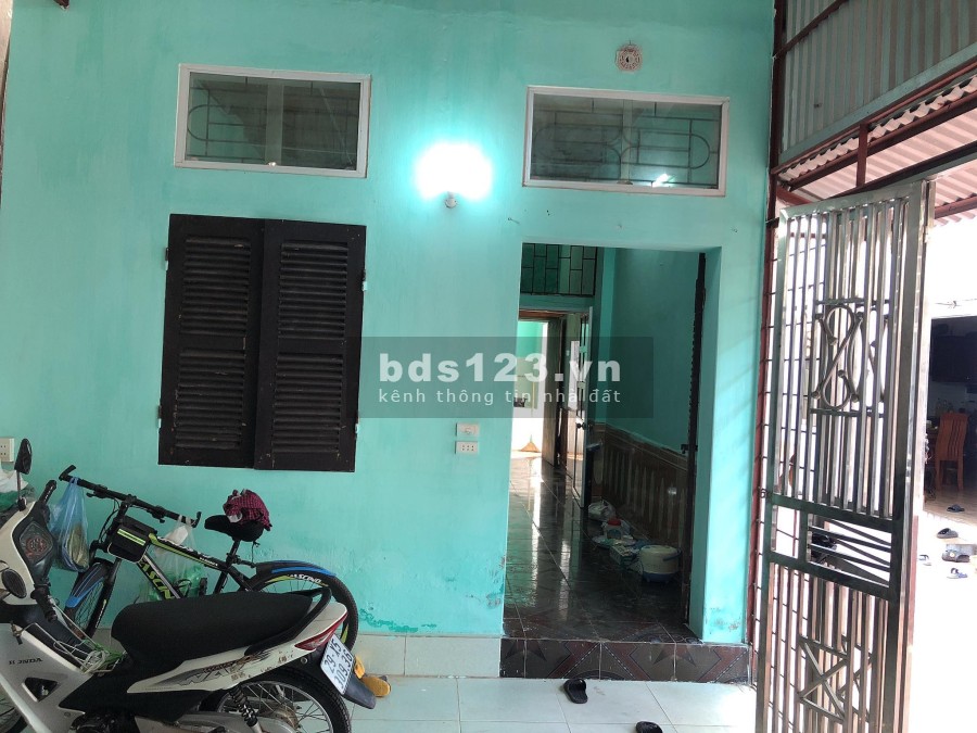 Cho thuê nhà ở hộ gia đình nhà ở khép kín có sân để xe thoải mái, liên hệ 0866836336