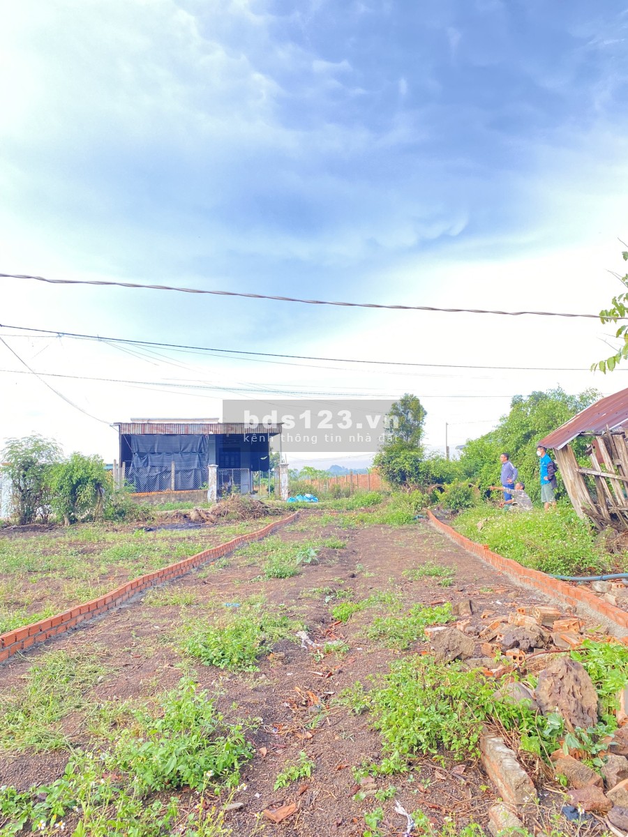 Bán đất nền ven phố Epok cumgar vị trí tiềm năng giá bán 660 triệu, bàn giao đầy đủ giấy tờ