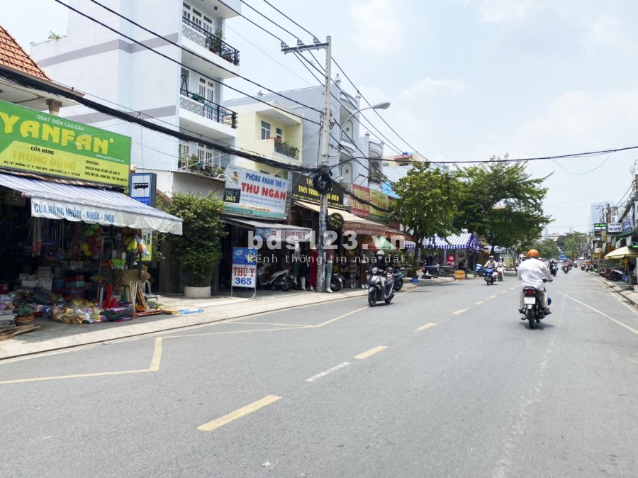 Bán nhà 4 lầu mặt tiền đường số 81, phường Tân Quy, Quận 7 giá bán 14.5 tỷ, thương lượng