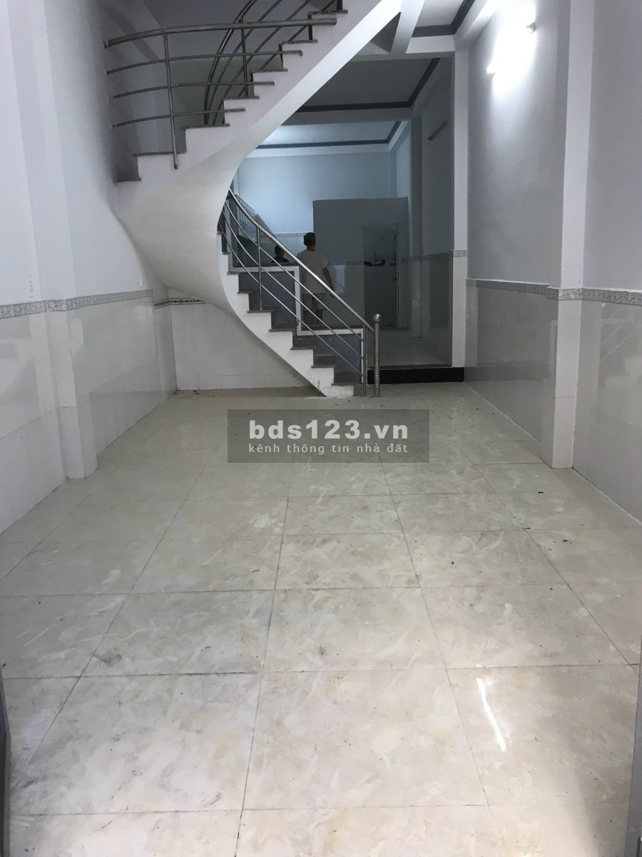 Bán Nhà, Phường 15, Quận 8, diện tích sử dụng 50M2, giá 4.5 tỷ, thương lượng 3 tầng