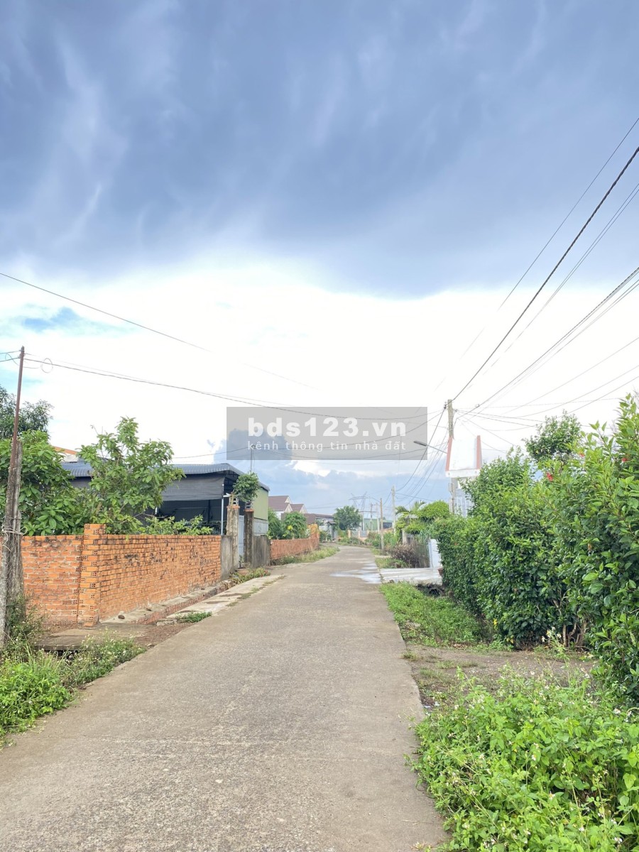 Bán đất nền ven phố Epok cumgar vị trí tiềm năng giá bán 660 triệu, bàn giao đầy đủ giấy tờ