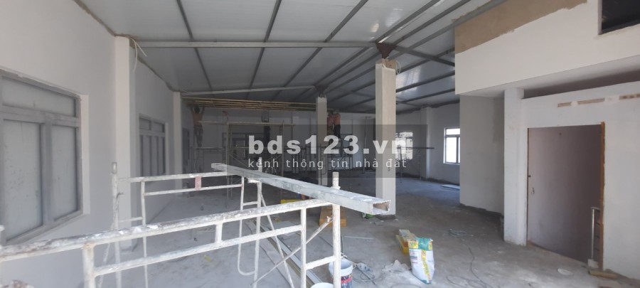 Kho xưởng mới xây dựng mặt tiền đường mả lò DT 1400m2 giá 120 triệu/tháng