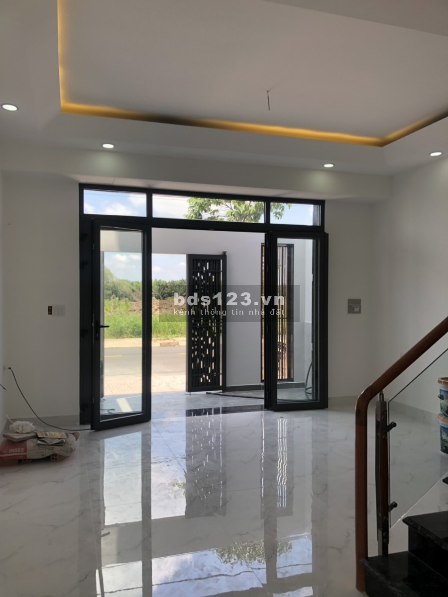 Bán nhà 2 tầng đầy đủ nội thất đã có sổ hồng riêng liên hệ 0929040357, sổ bàn giao ngay