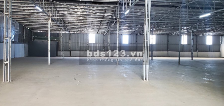 Cho thuê kho xưởng diện tích 1.200m2 đường Liên Phường, Phú Hữu, Quận 9.