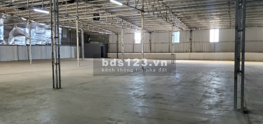 Cho thuê kho xưởng diện tích 1.200m2 đường Liên Phường, Phú Hữu, Quận 9.