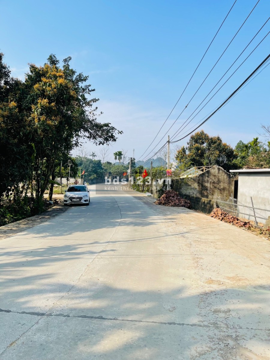 Nhà đẹp nhà đẹp tại Lương Sơn, Hoà Bình, bàn giao sổ chính chủ, giá tốt đầu tư