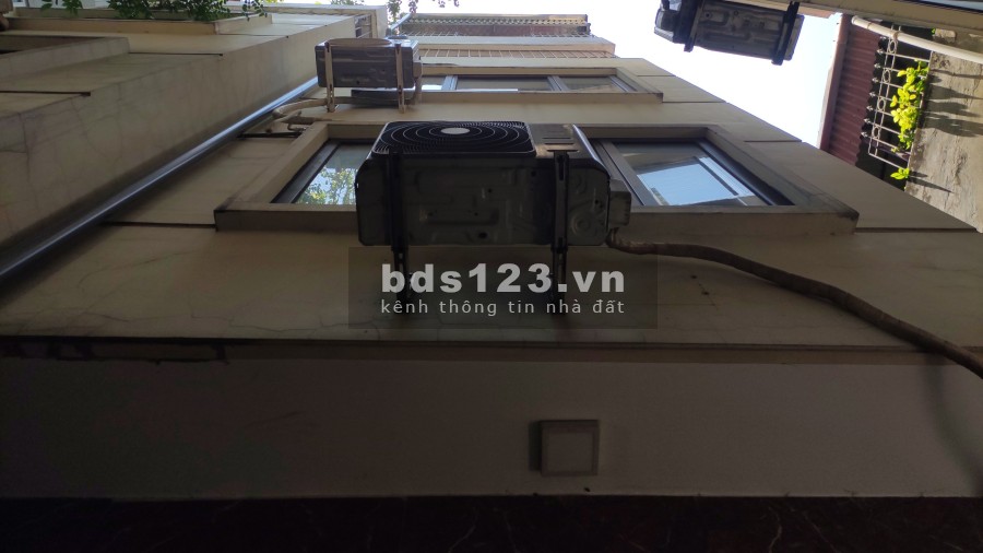 Bán nhà riêng ngõ 279 Đội Cấn 37m2 x 5 tầng giá 4 tỷ. LH 0912442669