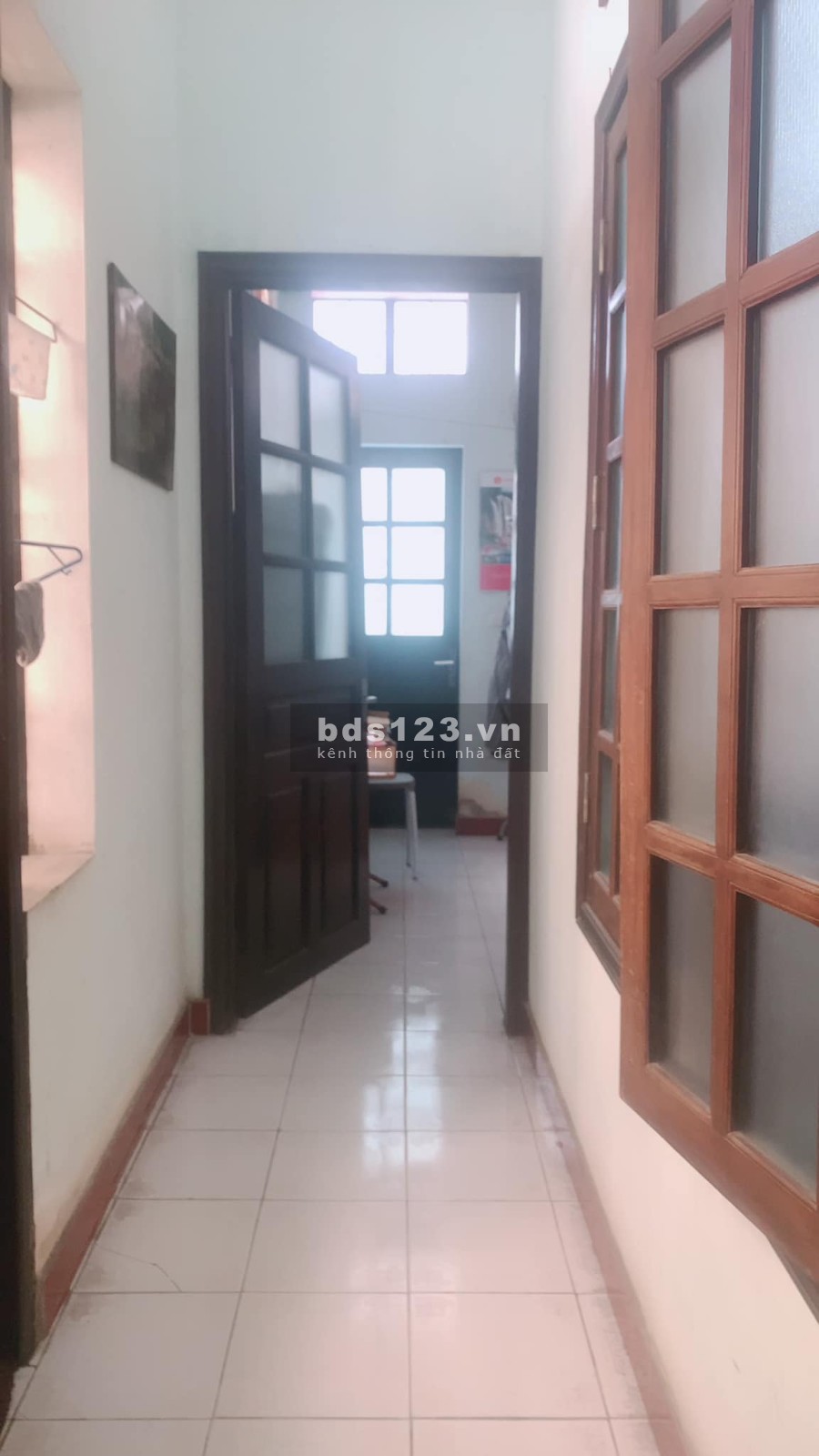 Bán nhà PL lô góc ô tô tránh phố Trần Quốc Hoàn dtsd 42m2 giá 11,9 tỷ. LH 0912442669
