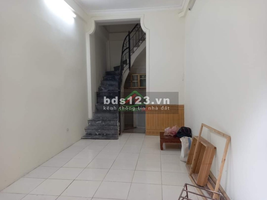 Bán nhà mặt ngõ 3 Phúc Tân, Hoàn Kiếm, Hà Nội dt 32m2 4 tầng giá 4 tỷ 95, lh 0911229381