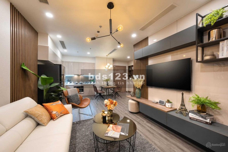 Duy nhất căn 3PN (81m2) tầng 5, ban công Đông Nam. Chỉ 2.4tỷ tại Phương Đông Green Home-Long Biên