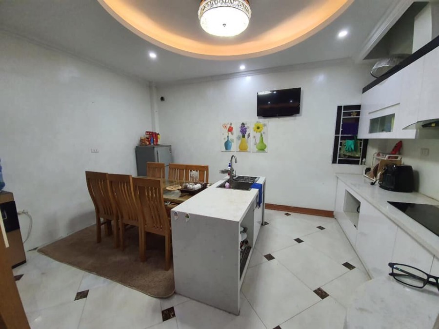 Bán nhanh nhà đẹp Hồ Tùng Mậu, chủ tặng 90% nội thất, giá bán chỉ 3.2 tỷ thương lượng
