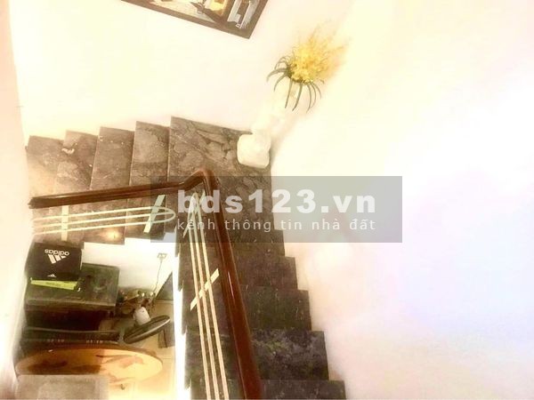 Nhà 3 tầng đường 2 tháng 9 Hải Châu, kiệt oto giá bán 5.15 tỷ, thương lượng, lh 0931864568